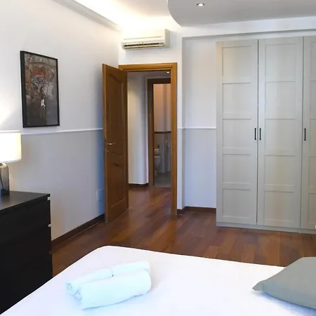 Domus Laura In Trastevere *