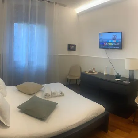 Domus Laura In Trastevere