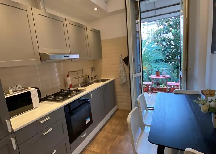 Domus Laura In Trastevere Апартаменты *